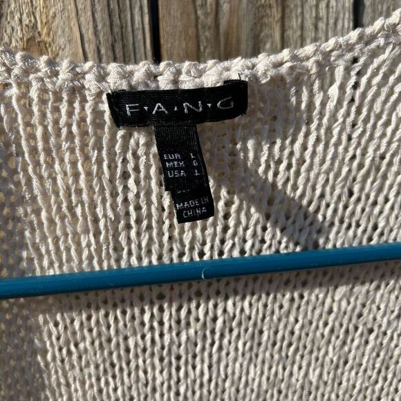 Fang vest crocheted look fringe size large - Picture 4 of 8